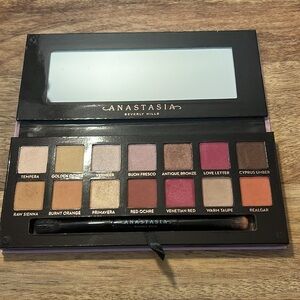 ‼️FINAL SALE MUST GO‼️ABH MODERN RENAISSANCE‎ EYESHADOW PALETTE LIMITED EDITION